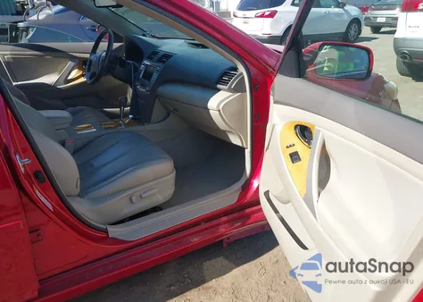 2007 Toyota Camry Xle V6 z USA, uszkodzony, nr VIN 4T1BK46K87U045043